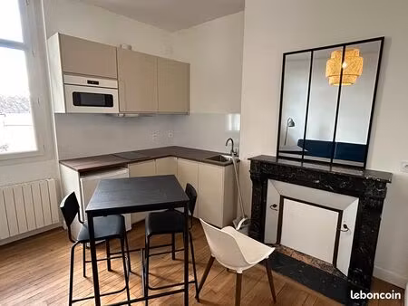 studio 1 pièce 22 m²