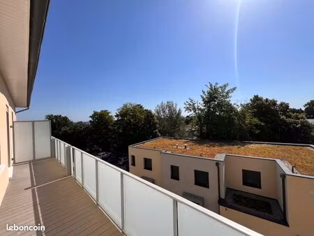saint bonnet de mure appartement t4 entierement renove