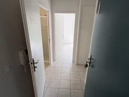 appartement 42 m carré + balcon