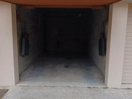 garage a louer