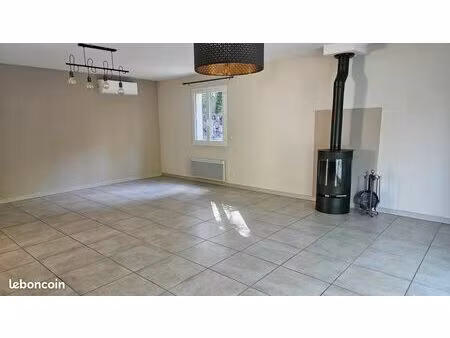 propriété 6 pièces 135 m²