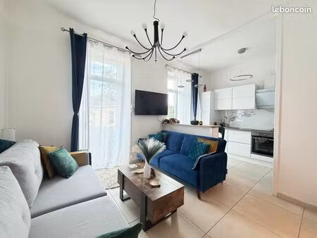 appartement t2 45 m² avec terrasse – 1 chambre  climatisation  entièrement équipé