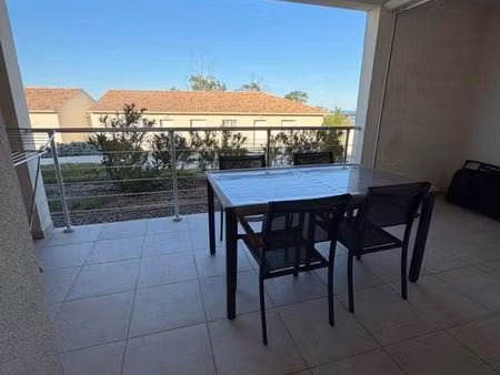 studio terrasse rdc bord de mer