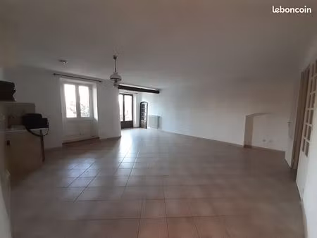 appartement 3 pièces 102 m²