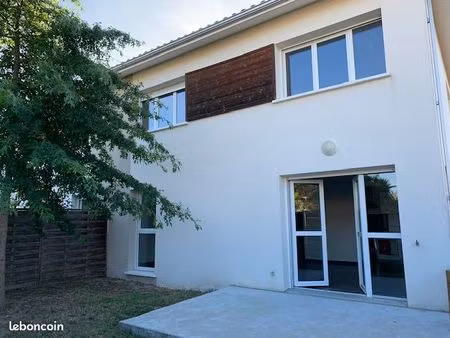 a louer t4 90m2 à villenave d'ornon avec jardin et garage libre au 10 juillet 2026