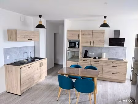 appartement f4 meublé 85 m2  3 chambres