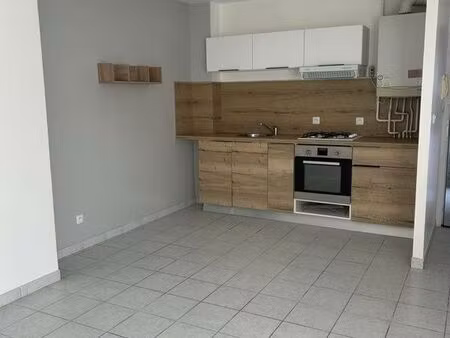 appartement 2pieces à 2m des champs elysée