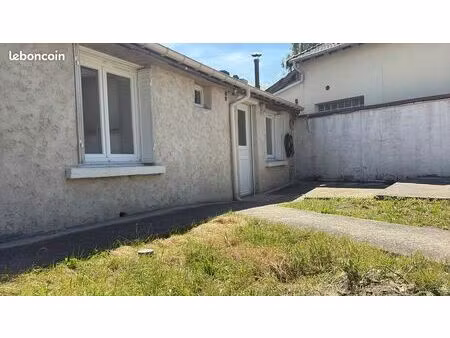 loue maisonnette 33m2 avec terrasse