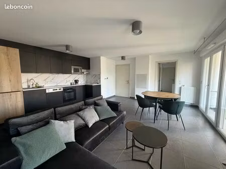 appartement t3 de 63m2 avec terrasse et parking - timone