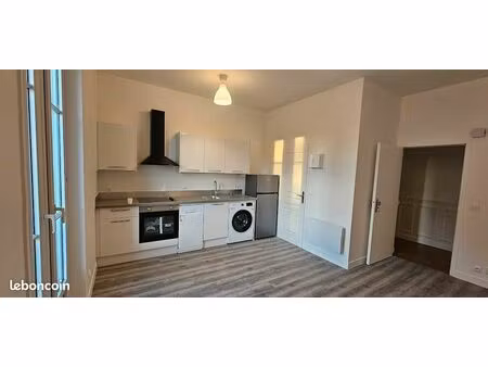 location studio 21 m² melun (77000) 750