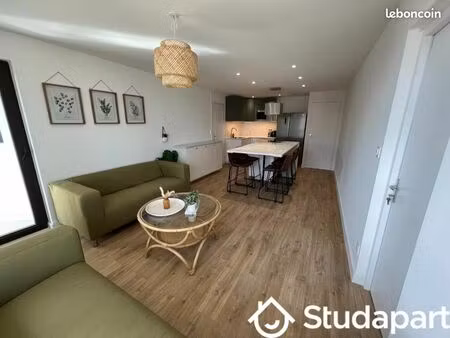 chambre 1 pièce 11 m²