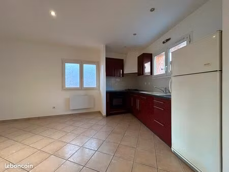 petite maison individuelle t2 à louer