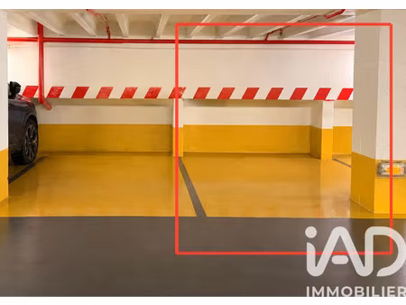 vente parking 10 m²