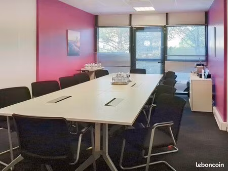 bureau en espace ouvert à louer pour 10 personnes à aix-en-provence  regus aix parc du gol