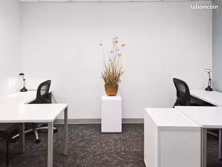 utilisation à la demande de bureaux privés chez regus aix-en-provence  regus aix les mille