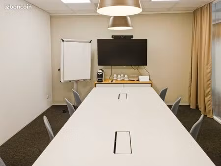 bureau en espace ouvert à louer pour 10 personnes à aix-en-provence  regus aix les milles 