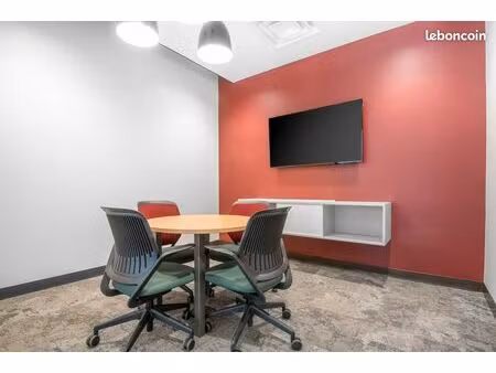 bureau privé à louer pour 4 personnes à marseille  les docks marseille