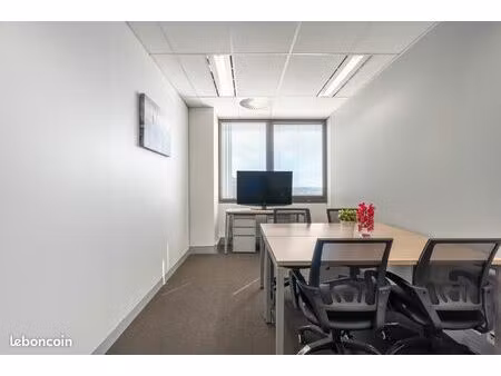 bureau privé à louer pour 3 personnes à marseille  165 prado marseille