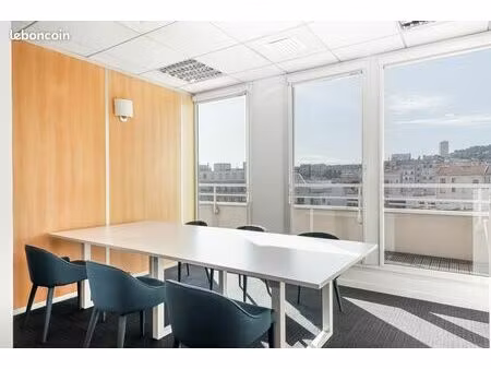 bureau privé à louer pour 4 personnes à marseille  165 prado marseille