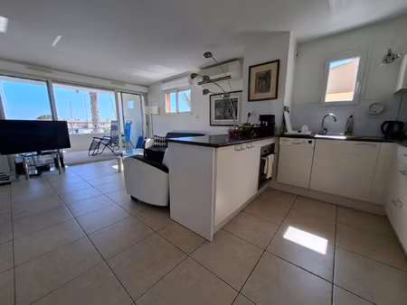 appartement avec 2 chambres et parking