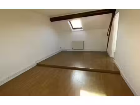 location appartement  60.9 m² t-3 à couilly-pont-aux-dames  850 €