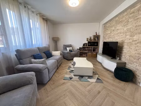 appartement damprichard 4 pièce(s) 67.49m2