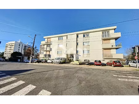 location appartement  m² t-1 à orléans  382 €