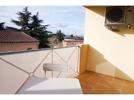 location appartement 2 pièces 42 m² à pertuis (84120)