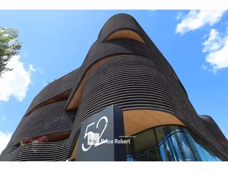 location bureaux 176 m²