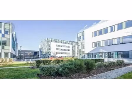 location bureaux 626 m²