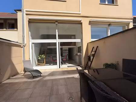 maison f6 lumineuse avec garage  terrasse et toutes commodités à proximité