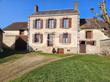 a vendre grande maison familiale à la ferriere bochard - p15360