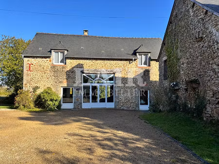 grande maison en pierre avec vue imprenable sur la campagne - p14387