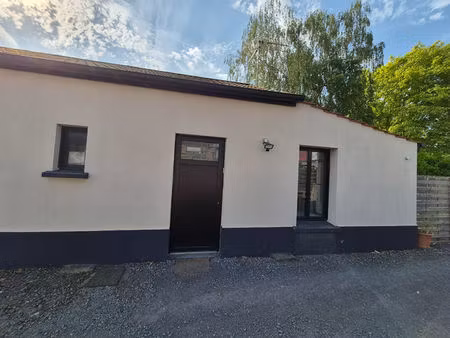 charmant plain-pied de 80 m² avec terrasse et stationnements