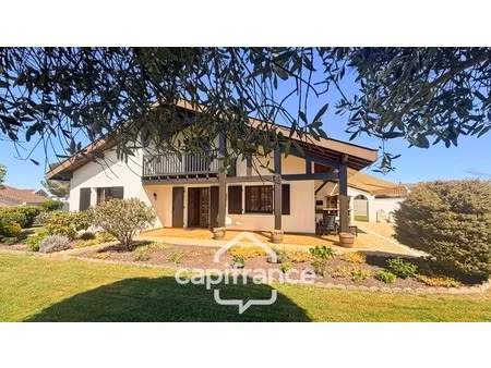 pomarez 40 - maison 164 m2 - 4 chambres - dependance - piscine - terrain clos