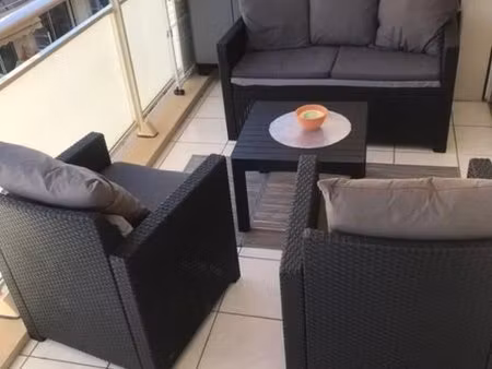 juan les pins - f2 meublé avec grand balcon