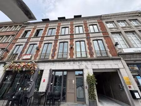 appt 3 ch au 1er étage avec terrasse - 850€ + 25€ charges co
