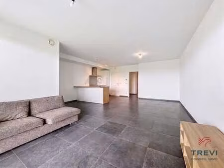 magnifique appartement 1 ch avec terrasse.