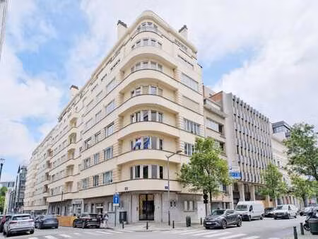 bel appartement de caractère au coeur du quartier européen