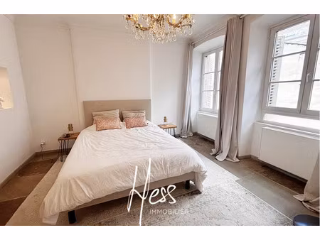 a la location - superbe 3 pièces meublé au cœur du centre-ville de strasbourg. charme de l