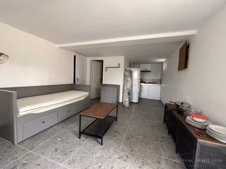poitiers sud  studio meuble de 27.77m2