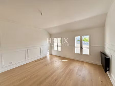 studio à vendre centre ville saint-germain-en-laye  2 minutes rer a.