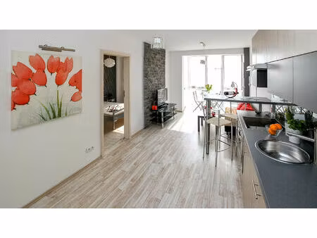 montaudran 2pièces en étage   terrasse 6m² métro à pied
