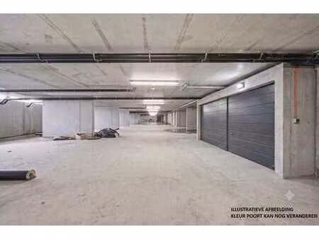 garage double spacieux et bien situé