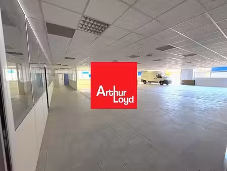 location local d’activités 270m² à 1332m²