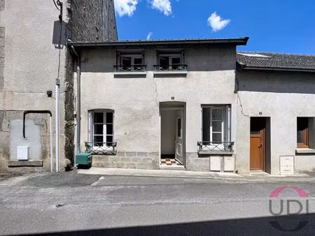 maison à louer dans le bourg d'ahun