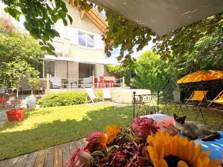 maison de ville 248 m2 au sol - studio indépendant 16 m2 - 9 pièces - 6 chambres - sous-so