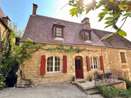 vente maison 5 pièces 132 m² à sarlat-la-caneda (24200)  369 000 €