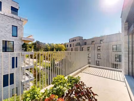 appartement à louer à woluwe-saint-lambert € 2.000 (lp2jl) - j&j properties | zimmo