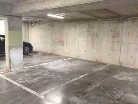 emplacement de parking à vendre à uccle